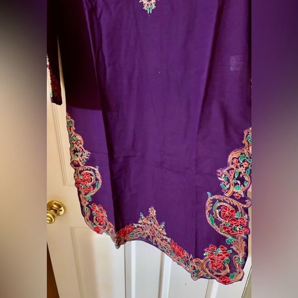 Chinyere Winter Dress - Picture 6 of 12